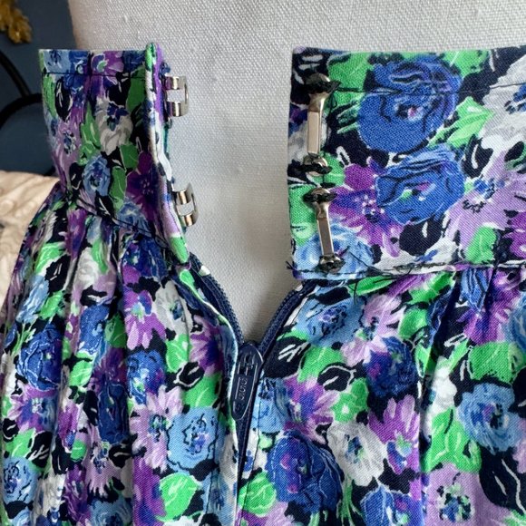 Vintage 70s 80s Floral Long Sleeve Tie Top and Maxi Skirt Set - Picture 10 of 13